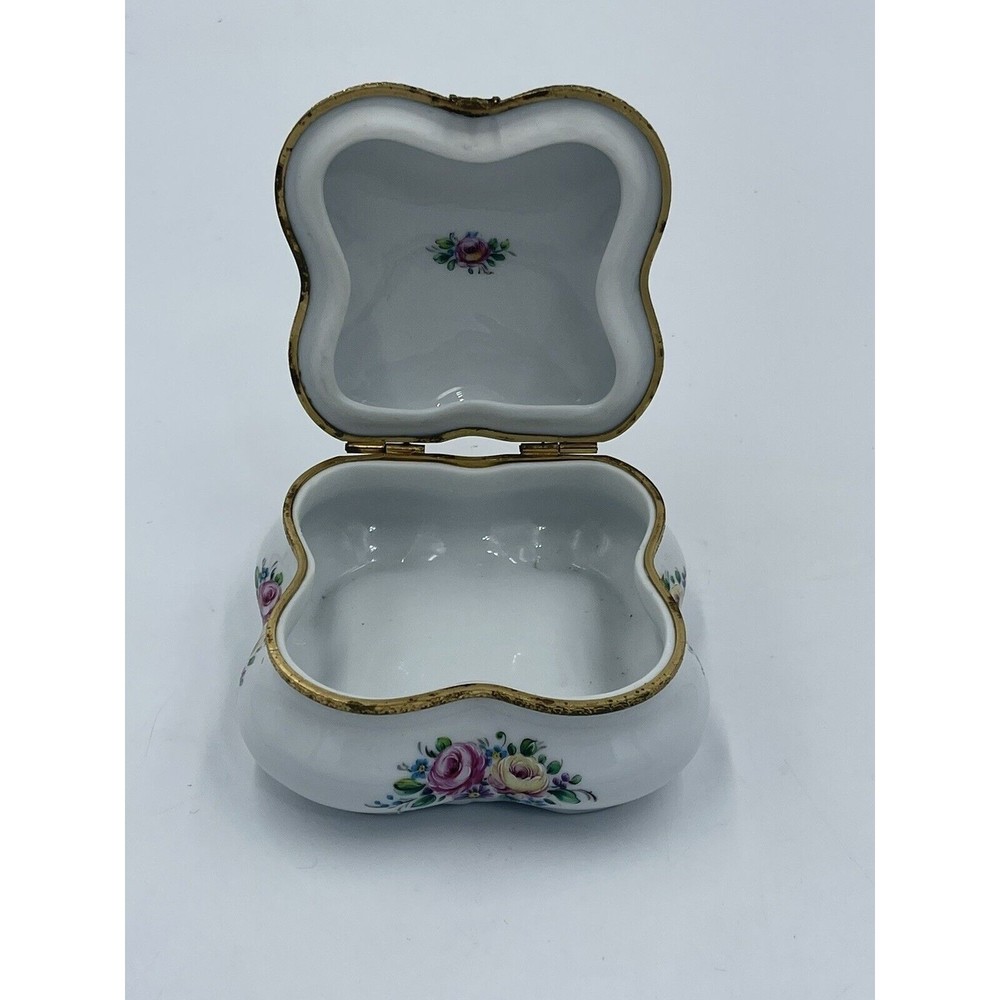 Vintage porcelain Imperia Limoges France Powder/ Trinket box With 22K Gold Trim - Picture 5 of 6